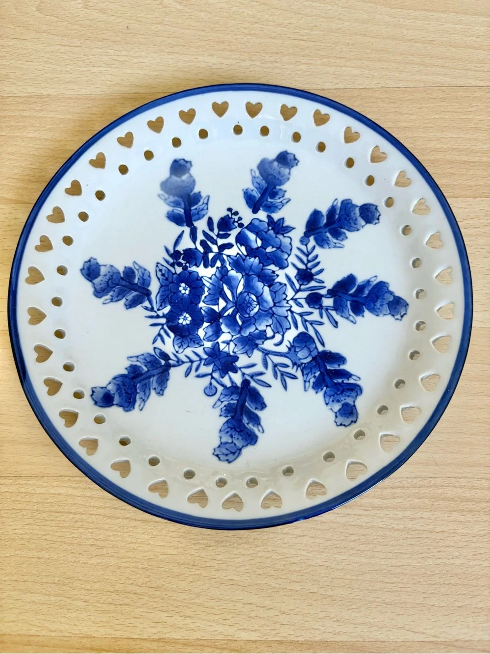Reticulated Blue & White Decorative Ceramic Wall Plate Floral Hearts